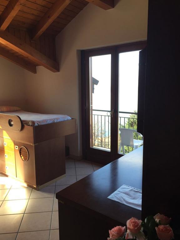 Ferienwohnung Apartment Laveno-Mombello Eksteriør bilde
