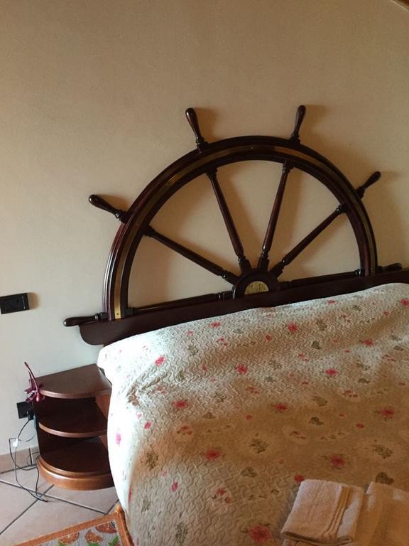 Ferienwohnung Apartment Laveno-Mombello Eksteriør bilde